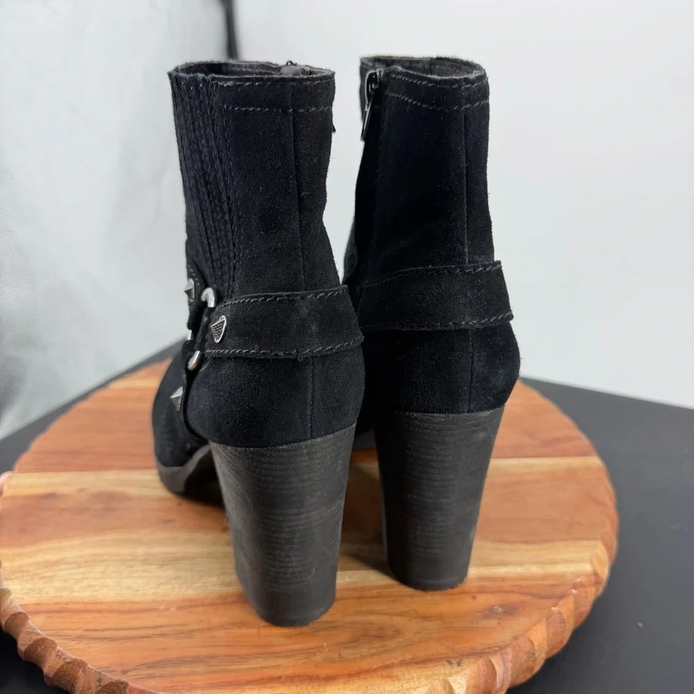 Zodiac Aidan sz 9.5 ‎ ankle heel boots black suede harness straps ring hardware